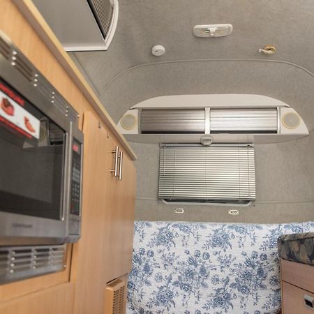 Airstream In The Center Of It All Miami Extérieur photo