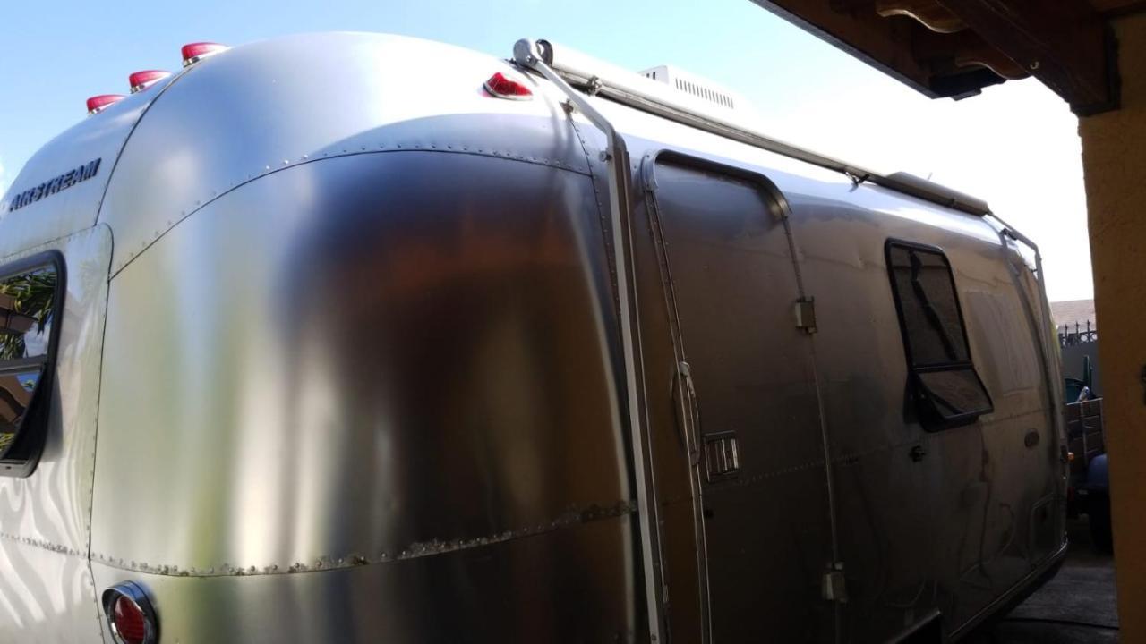 Airstream In The Center Of It All Miami Extérieur photo