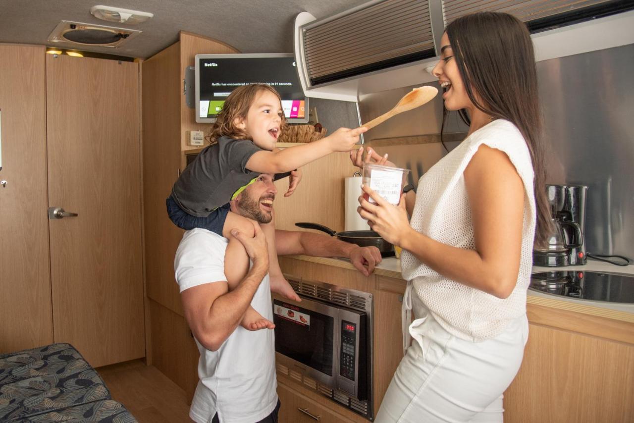 Airstream In The Center Of It All Miami Extérieur photo